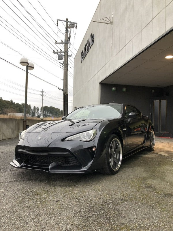 VeilSide Toyota 86 / BRZ Fender Trim kit Side Skirts
